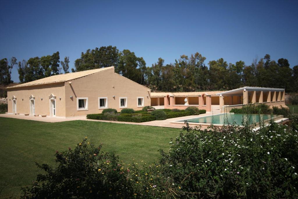 Antica Locanda Del Golf Ragusa Luaran gambar
